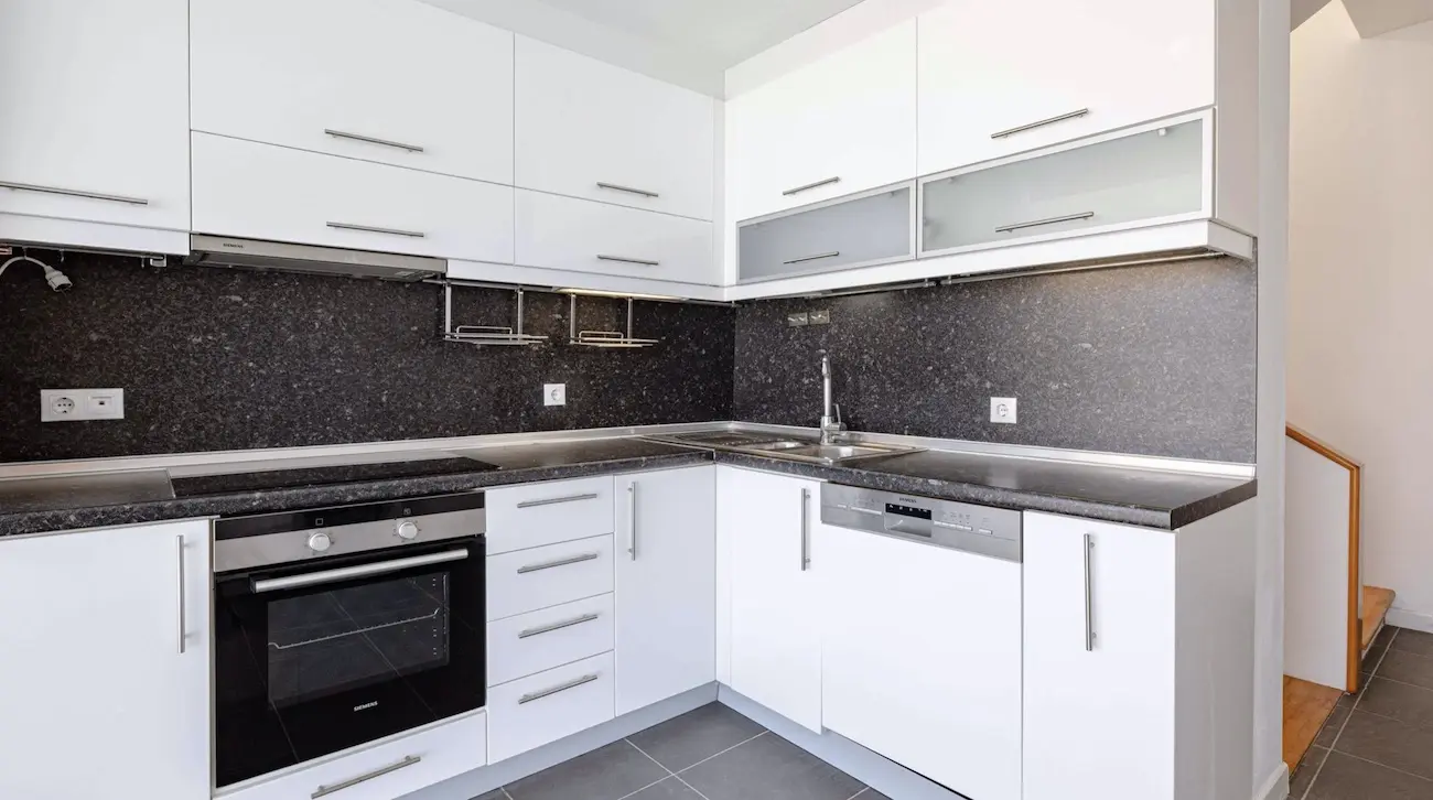 Modern kitchen